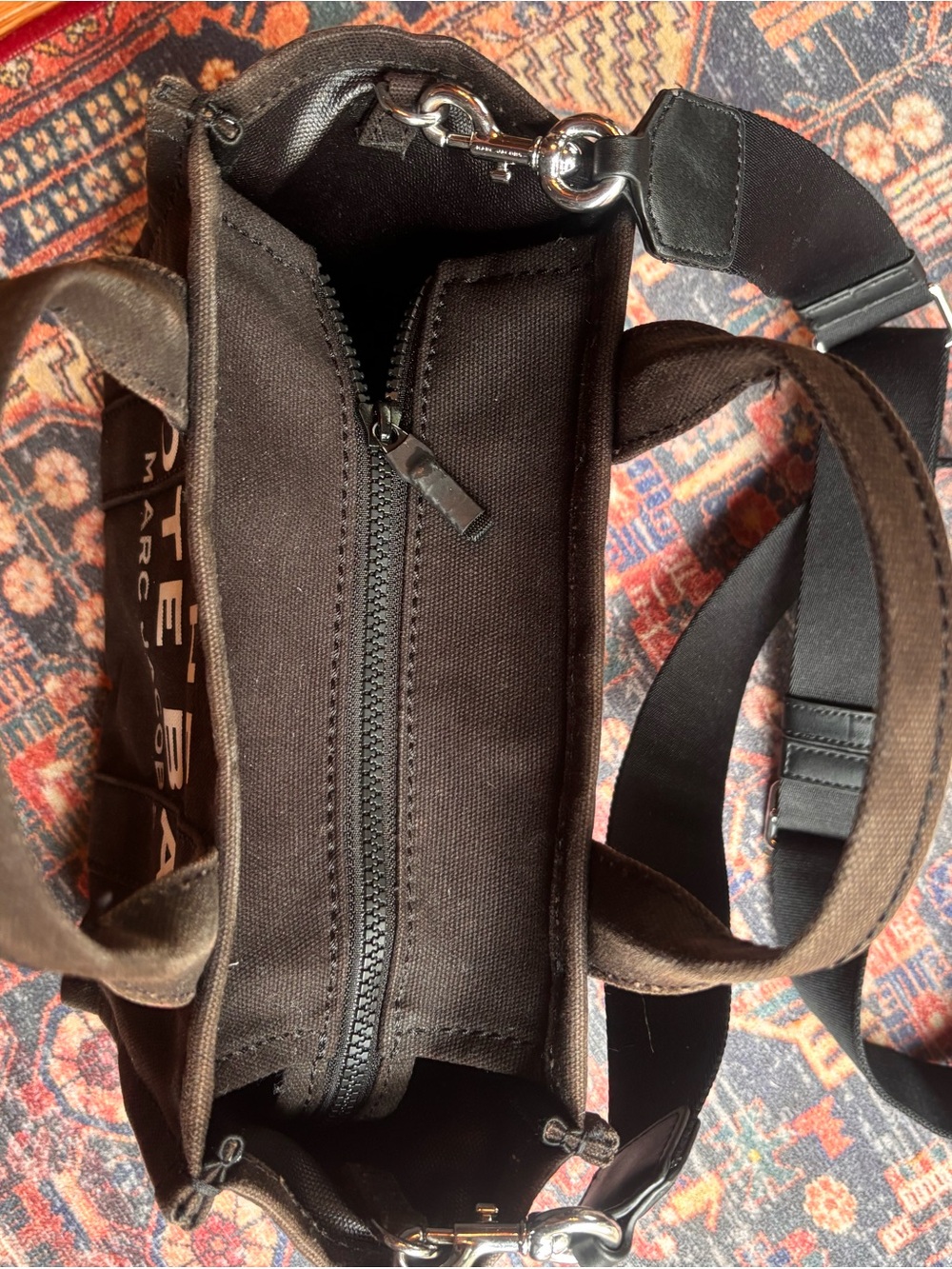 Marc Jacobs Black 'The Small Tote Bag' - Picture 10 of 13